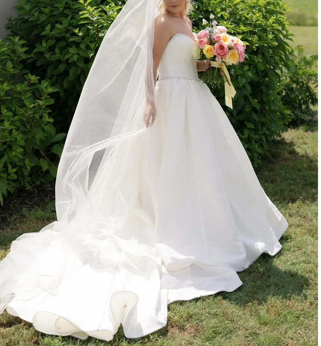 Bridal gown and veil detail at Gateley Hill Gardens